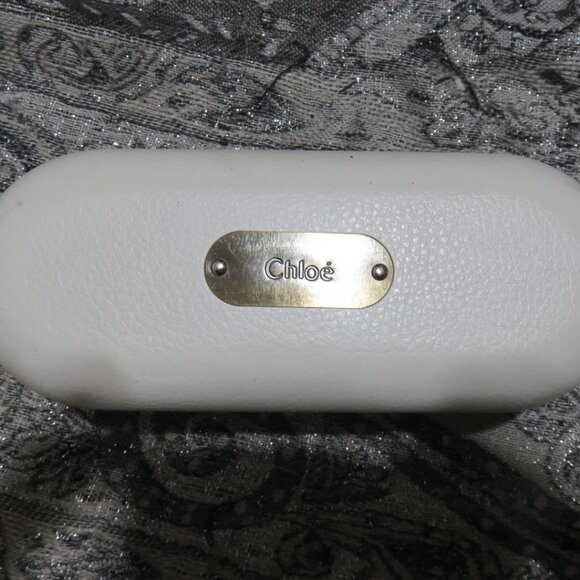 SOLD Chloe eyeglasses or sunglasses case white leather gold nameplate - Picture 4 of 4